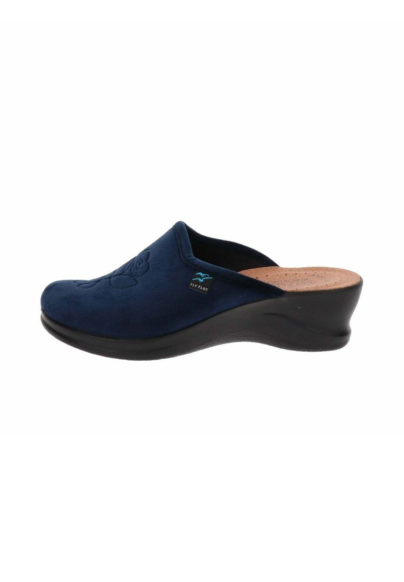 Zoccoli in suede blu navy con un motivo floreale testurizzato sulla parte superiore, suola in gomma nera e soletta in sughero per comfort e supporto.
