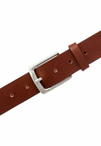 Cintura in pelle marrone con una fibbia in metallo argentato. Presenta fori per la regolazione, una texture liscia e un design semplice e rettangolare.