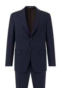 Tume sinine triibuline ülikond, mis koosneb kohandatud jakkidest kahe nööbiga ja avatud taskutega, ning sobivate pükstega. Sile kangast tekstuur.