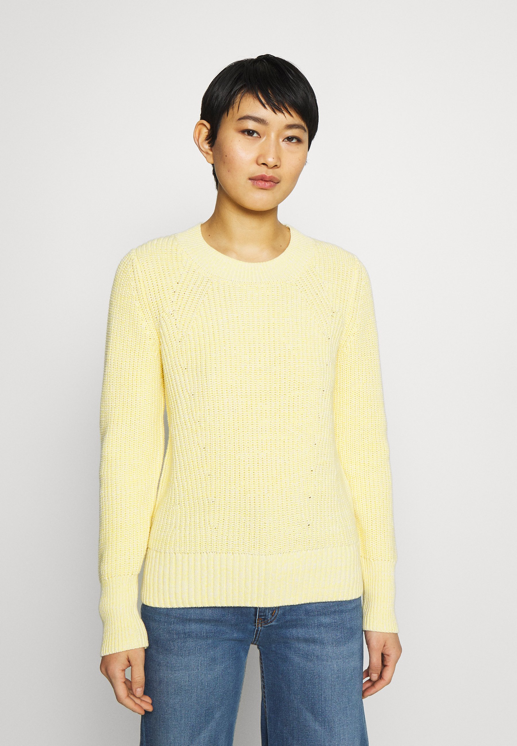 gap yellow sweater