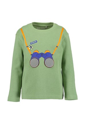 Groene geribbelde longsleeve shirt met een blauwe verrekijkerafbeelding en oranje banden. Inclusief een "Beware" patch met een icoon van een wezen.