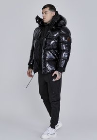 SIKSILK HIGH SHINE - Vinterjakker - black