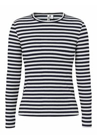 Niewybrane, sky captain