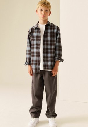 Next, REGULAR FIT - BAGGY TAPERED PULL ON TROUSERS - Relaxed fit jeans - brown