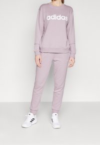 adidas Sportswear Verryttelyhousut - purple