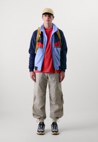 Berghaus CYCLOPS TEE UNISEX - Triko s potiskem - mountain carmine