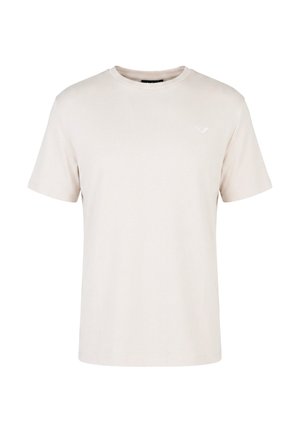 T-shirt beige clair uni à manches courtes et col rond avec un petit logo blanc sur le côté gauche de la poitrine.