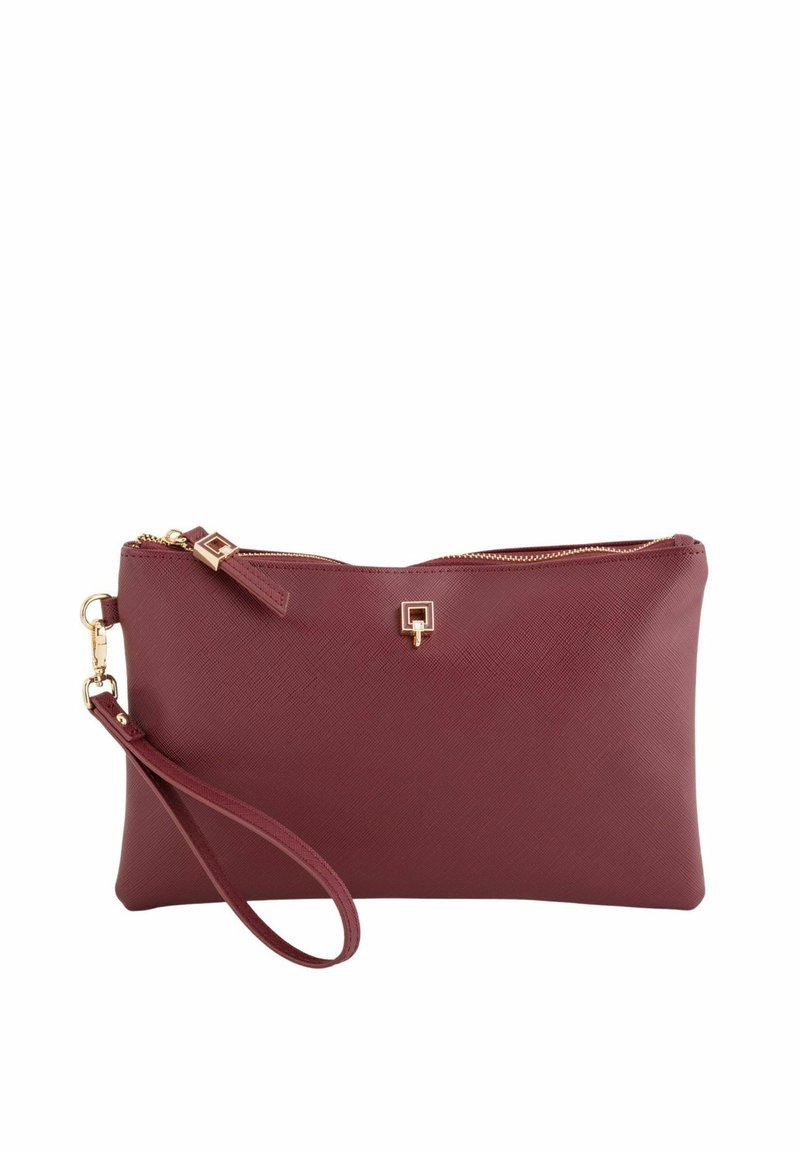 Burgundy syntetisk clutch med tekstureret finish, guldfarvet lynlås og hardware samt aftagelig håndledsrem. Rektangulær form.