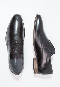 Pier One Derbies & Richelieus - black