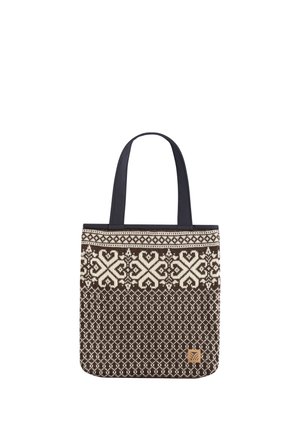 Brun og kremfarget handlenett med strikkede geometriske og hjerte-mønstre, svarte håndtak og en liten lysebrun logo-lapp nederst til høyre.