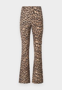 Leopardmønster flared bukser i brun og tan. Myk stoff med en lett teksturert finish. Har høy livvidde og tettsittende silhuett gjennom hele.