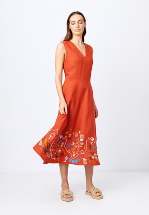 Day dress - bronze