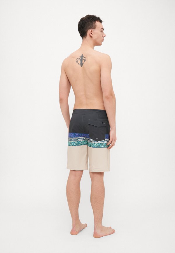 STRAIGHT LEG - Swimming shorts2
