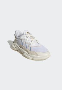 adidas Originals Tenisky - white