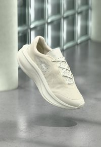 Δεν επιλέχθηκε, off white