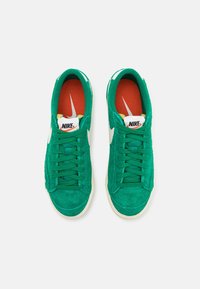 Nike Sportswear Tenisky - green
