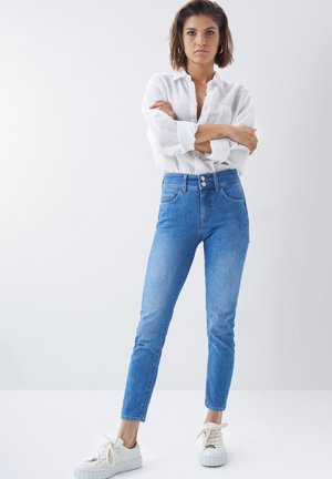 Salsa Jeans SECRET PUSH IN CAPRI - Oprijete (skinny) kavbojke - Blue