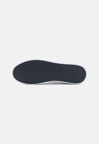 Tommy Hilfiger Sneaker low - white