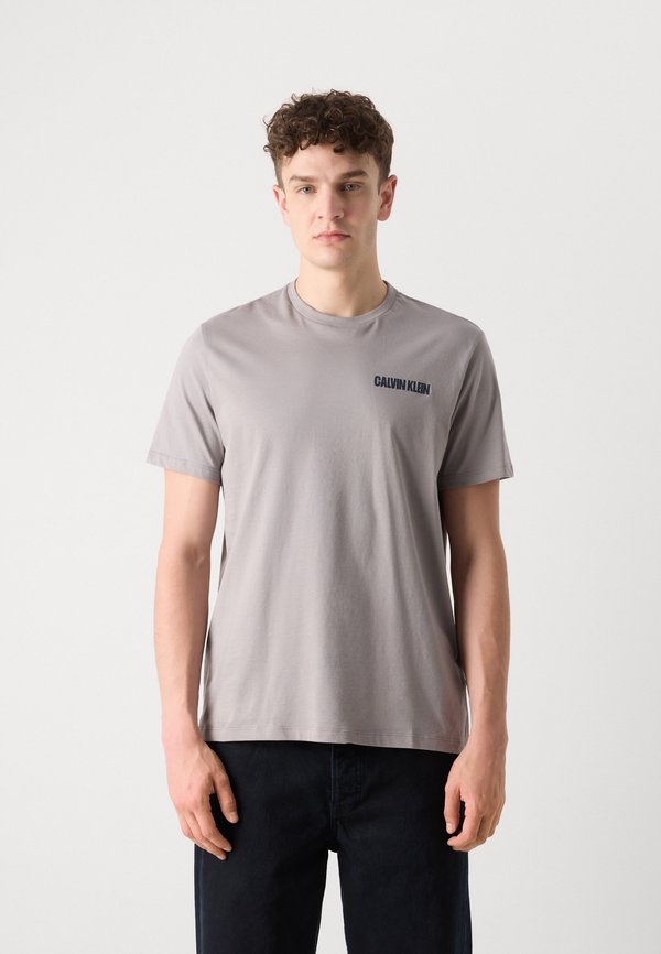 Print T-shirt - steeple gray2