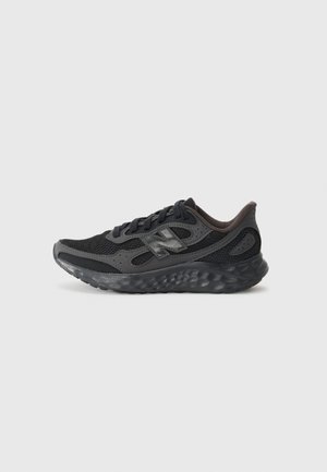 ARISHI V4 - Road running shoes - black