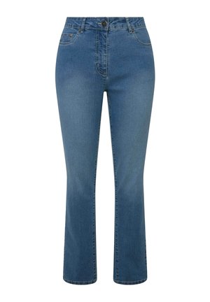 Jeans blu medio a vita alta con chiusura con bottone e zip, tasche frontali e gambe dritte leggermente svasate.