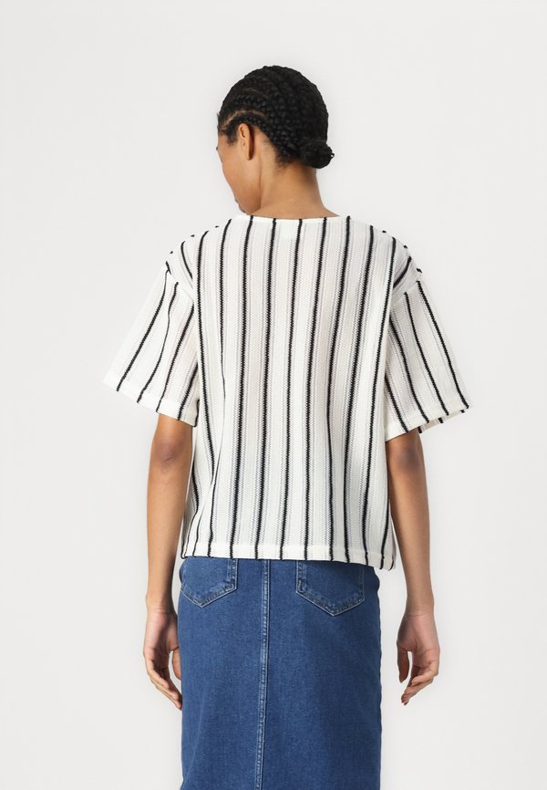 OSKATINA - Print T-shirt - almond milk2