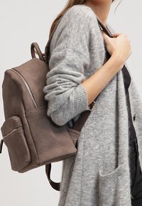 Gestuz Kardigan - mottled grey