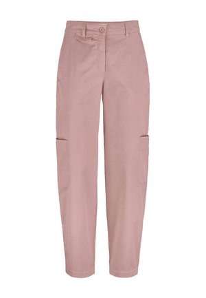 Lichtroze rechte broek met knoop aan de voorkant, riemlussen en cargozakken op elke dij, afgebeeld tegen een witte achtergrond.