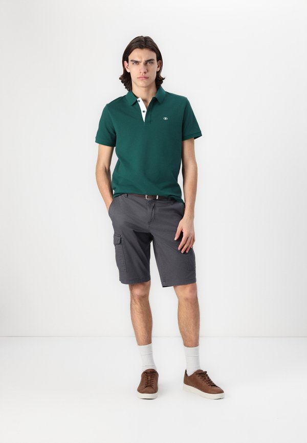 WITH CONTRAST - Polo shirt2