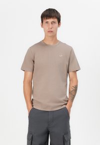 Hollister Co. ICON CREW - Paprasti marškinėliai - brown