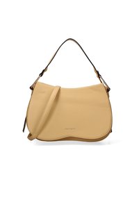 Sac à main en cuir jaune avec une forme incurvée, une seule bandoulière, un branding subtil à l'avant et une texture lisse.