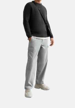 Cargo trousers - light grey