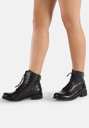 WIDE FIT - Boots à talons - black