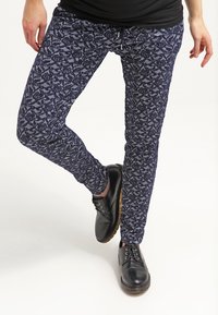 MAMALICIOUS Housut - dark blue