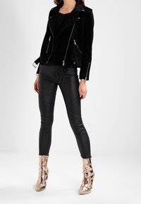 Selected Femme Nahkatakki - black