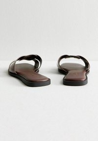 Thumbnail Image 3