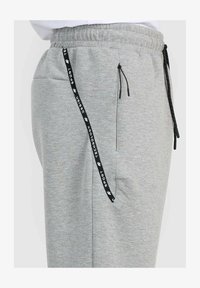 Non sélectionné, light grey