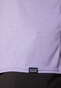 Patagonia CAP COOL DAILY GRAPHIC WATERS - T-shirt desportiva - concrete purple