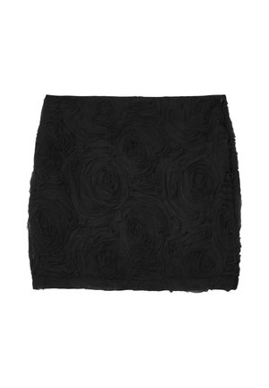 Jupe mini noire avec un motif de tissu en rosette texturé, coupe droite et un léger bord froncé.