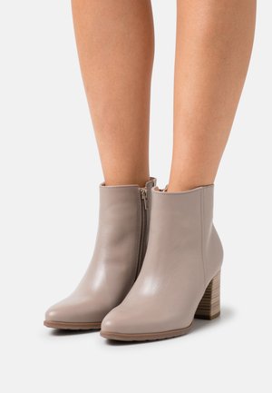 Classic ankle boots - mineral