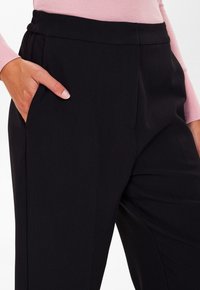 Nümph NURONJA  - Püksid - caviar