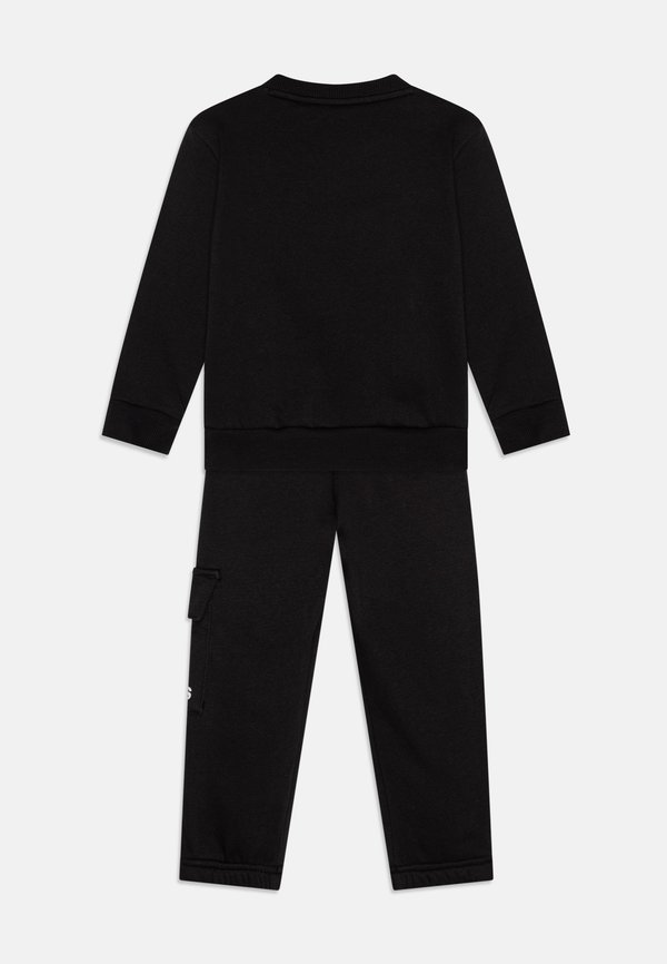 ESSENTIALS JOGGER INFANT UNISEX - Tracksuit2