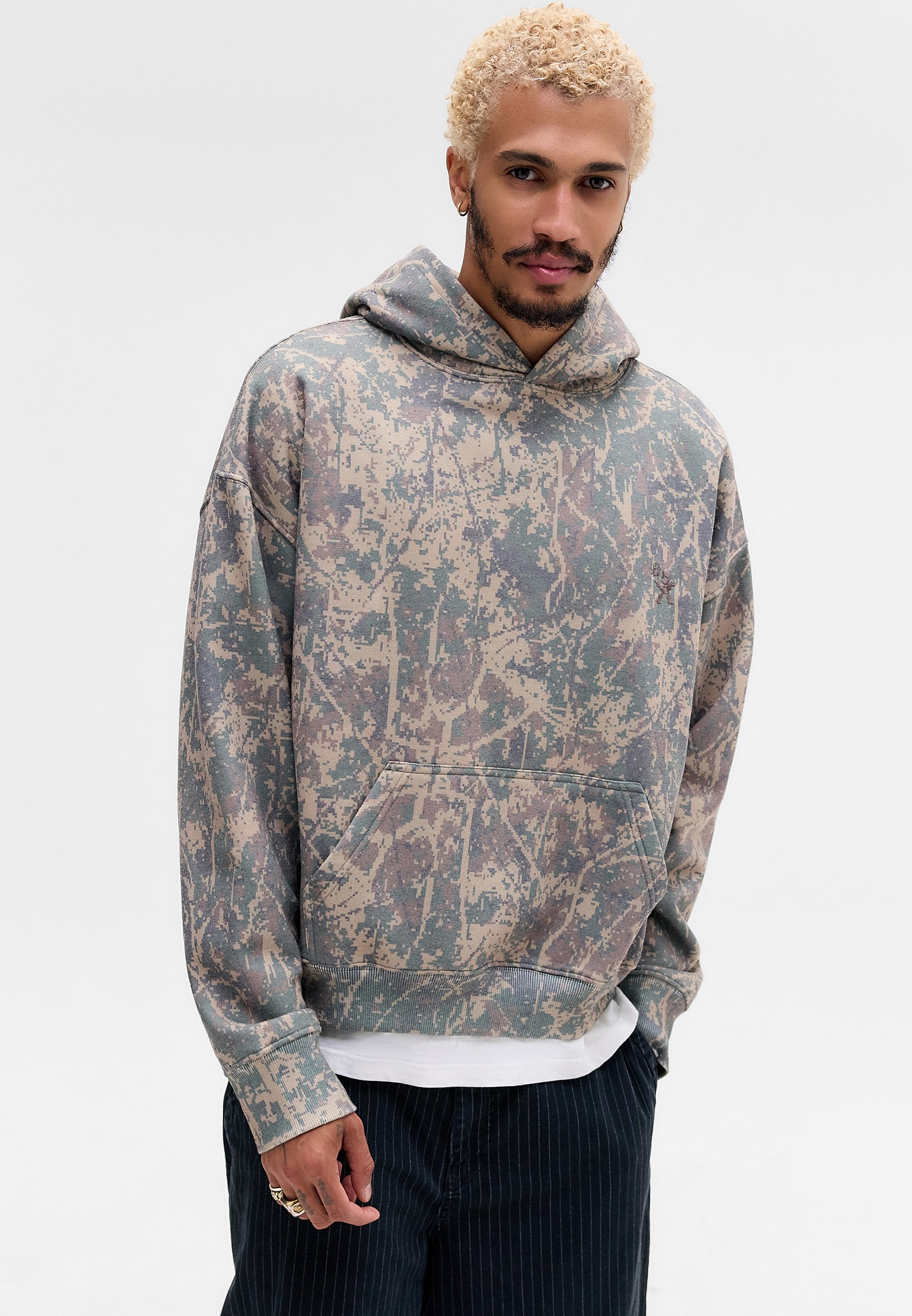 Geo Fuchs Fuchs Hoodie Urban Outfitters Camo Hoodie BDG Urban