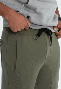 Ombre Trainingsbroek - olive