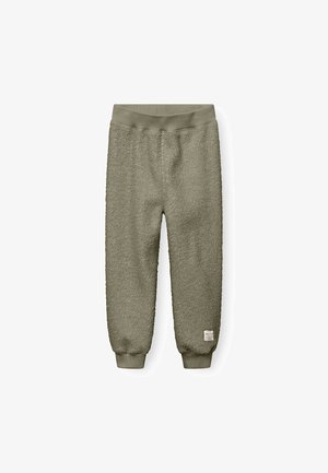 Dolge, široke trenirka hlače iz mehkega, teksturiranega zelenega flisa z rebrastim pasom in manšetami. Imajo majhno oznako blagovne znamke na strani.