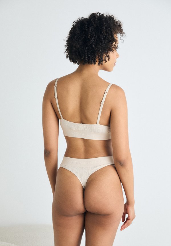 THONG - Thong - cashmere creme3