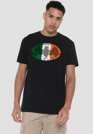 Cotton Soul, BATMAN IRISH CELTIC SYMBOL - T-Shirt print - black