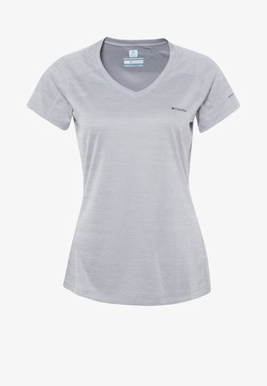 Jasnoszary damski T-shirt Columbia z krótkim rękawem i dekoltem w serek, z małym logo na lewej piersi i subtelną fakturą.