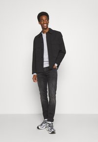 Lyle & Scott CREW NECK - Sportinis megztinis - light grey marl