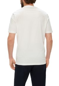 s.Oliver ARTWORK biały